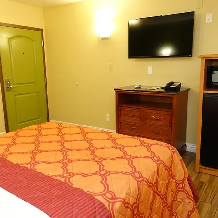 Tropic 2* Garden Grove