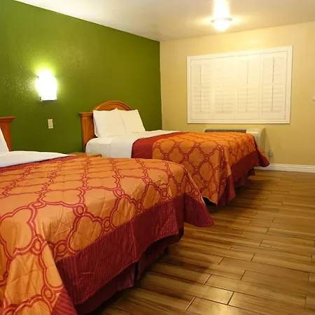 Motel Tropic