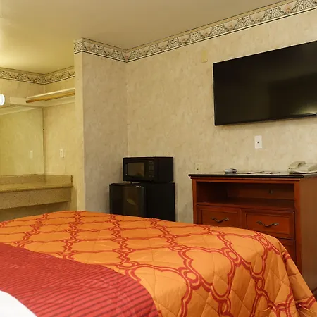 Tropic Motel 2*