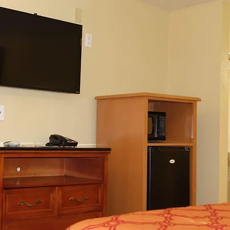 Motel Tropic